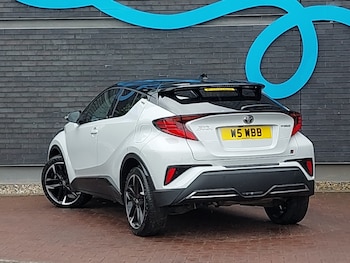 Used Toyota C-HR 2023 for sale - 78455867: Photo