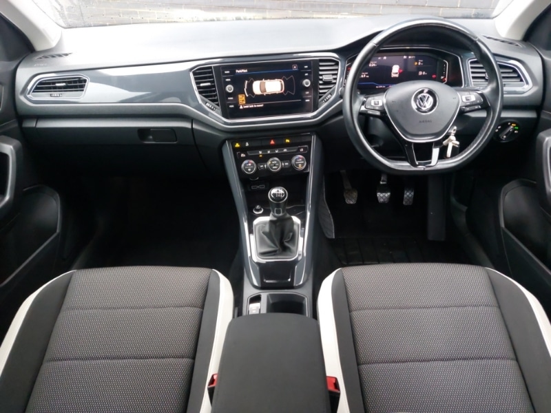 Used Volkswagen T-Roc 2018 for sale - 77252199: Photo 2