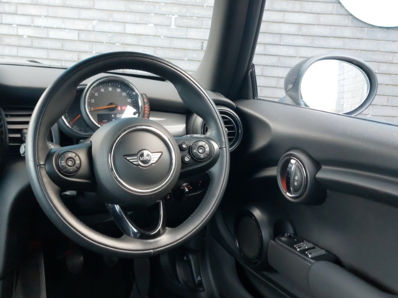 Used MINI Convertible 2017 for sale - 76983206: Photo 10