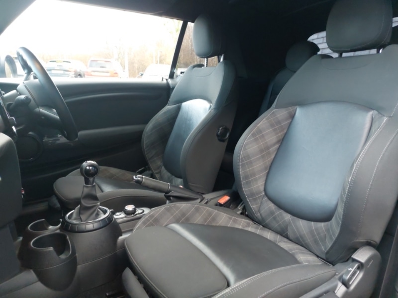 Used MINI Convertible 2017 for sale - 76983206: Photo 12