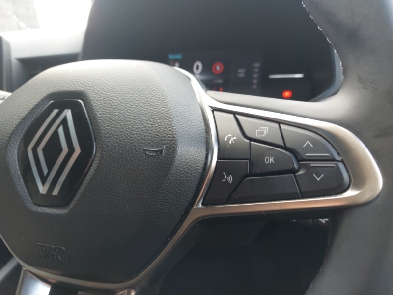 Used Renault Clio 2024 for sale - 77623634: Photo 16