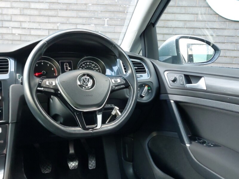 Used Volkswagen Golf 2019 for sale - 77338048: Photo 10