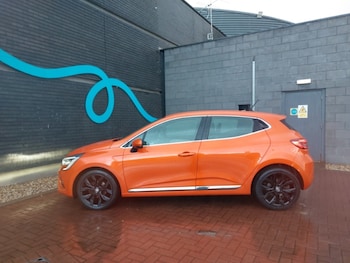 Used Renault Clio 2022 for sale - 76418852: Photo