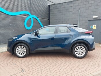 Used Toyota C-HR 2025 for sale - 75309423: Photo