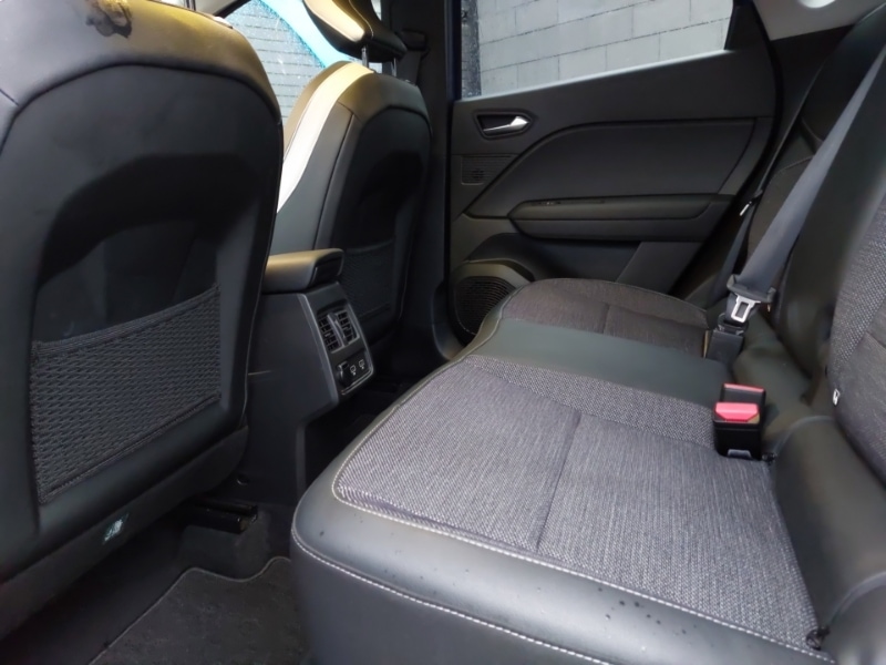 Used Renault Captur 2021 for sale - 77708102: Photo 6