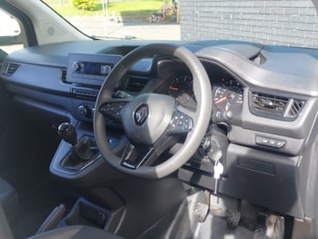 Used Renault Kangoo 2024 for sale - 78482306: Photo