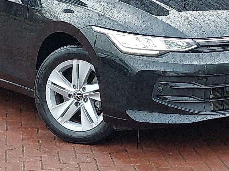 Used Volkswagen Golf 2024 for sale - 76629253: Photo 9