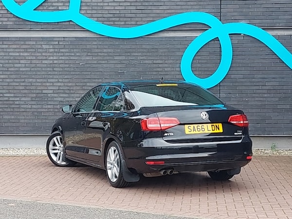 Used Volkswagen Jetta 2016 for sale - 76281912: Photo 3