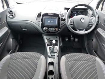 Used Renault Captur 2018 for sale - 78478053: Photo
