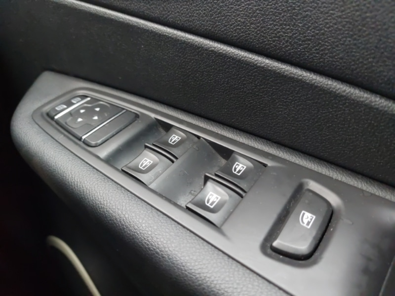 Used Renault Captur 2019 for sale - 76846978: Photo 19