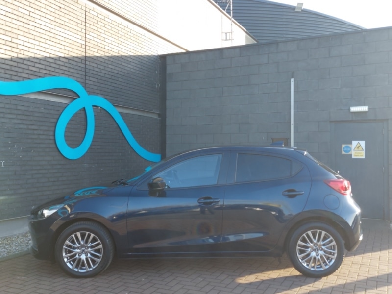 Used Mazda Mazda2 2022 for sale - 77736666: Photo 4