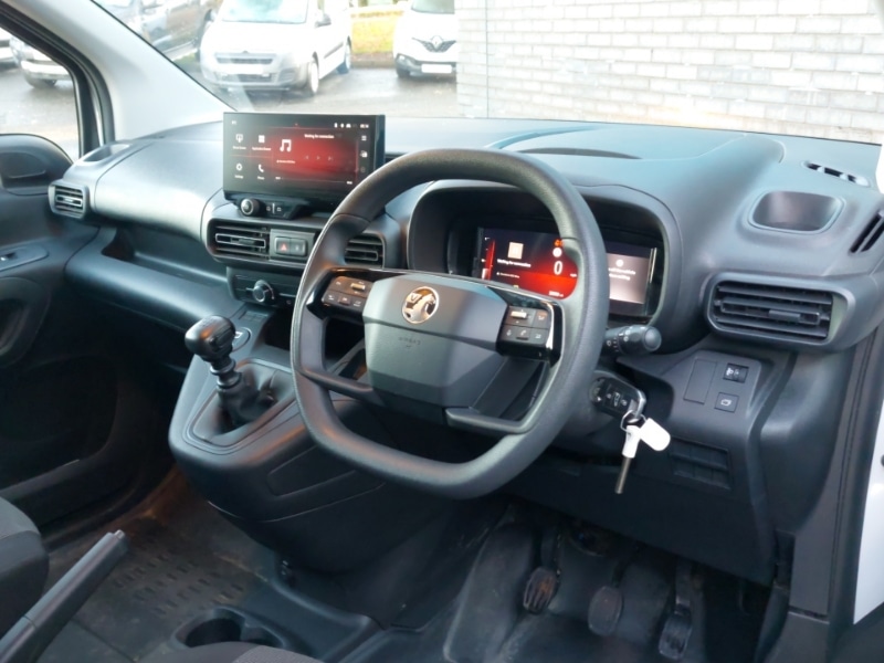 Used Vauxhall Combo 2024 for sale - 76383909: Photo 2