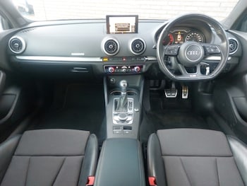 Used Audi A3 2018 for sale - 77352310: Photo