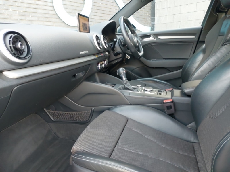 Used Audi A3 2018 for sale - 77352310: Photo 5