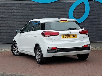 Used Hyundai i20 2018 for sale - 75629021: Photo