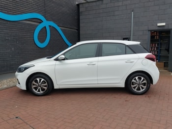 Used Hyundai i20 2018 for sale - 75629021: Photo