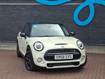 Used MINI Hatch 2018 for sale - 79447973: Photo