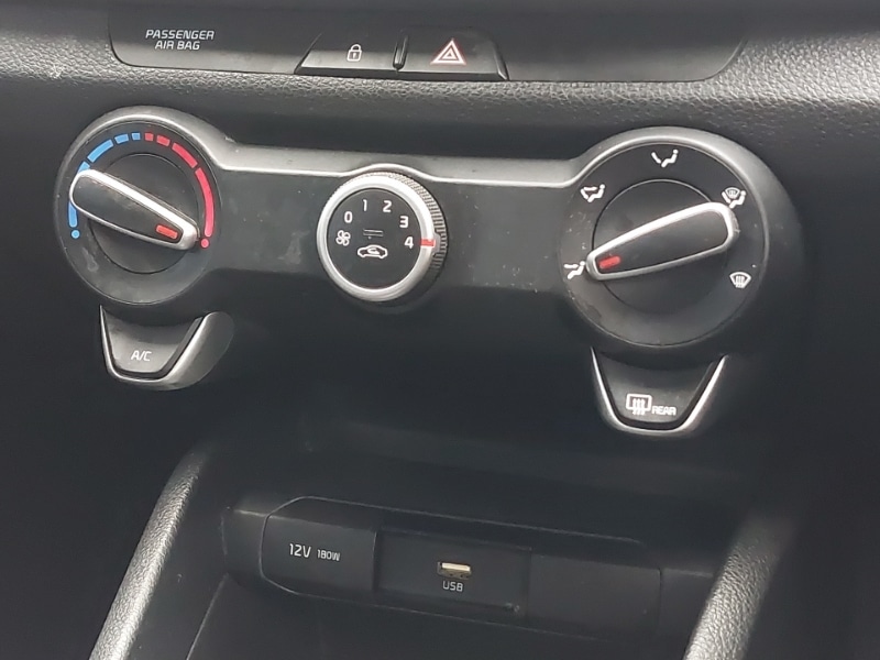 Used Kia Stonic 2022 for sale - 76816257: Photo 17