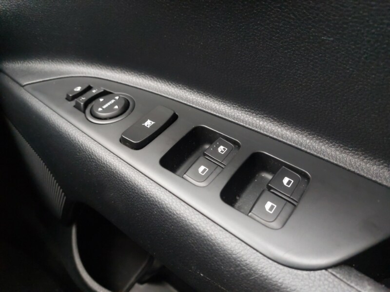 Used Kia Stonic 2022 for sale - 76816257: Photo 19