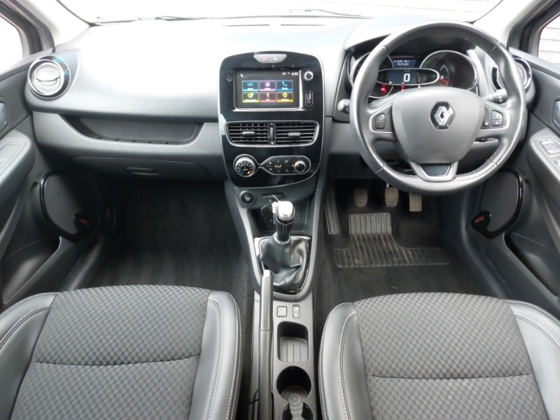 Used Renault Clio 2019 for sale - 78156152: Photo 2