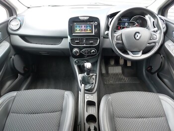 Used Renault Clio 2019 for sale - 78156152: Photo