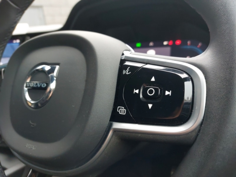 Used Volvo XC60 2022 for sale - 76880323: Photo 16