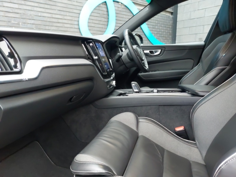 Used Volvo XC60 2022 for sale - 76880323: Photo 5