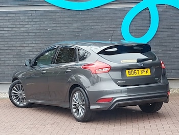 Used Ford Focus 2017 for sale - 76321519: Photo