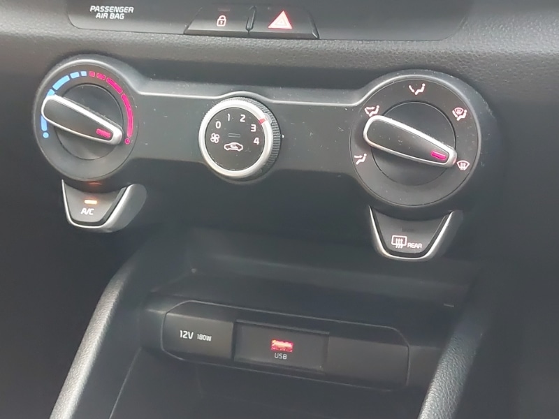 Used Kia Stonic 2022 for sale - 77252240: Photo 17