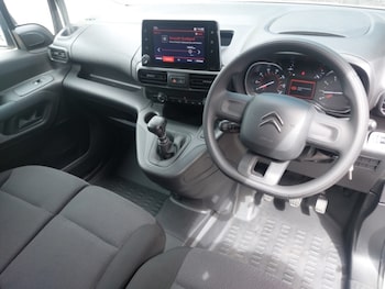 Used Citroen Berlingo 2024 for sale - 79011224: Photo