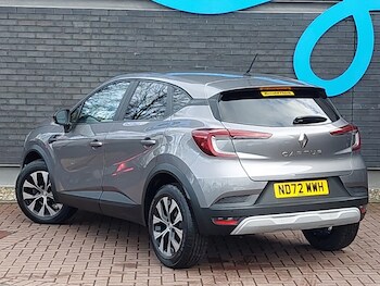 Used Renault Captur 2022 for sale - 77325387: Photo