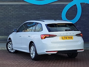 Used Skoda Octavia 2024 for sale - 77126502: Photo