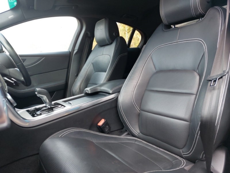 Used Jaguar XE 2020 for sale - 76526422: Photo 12