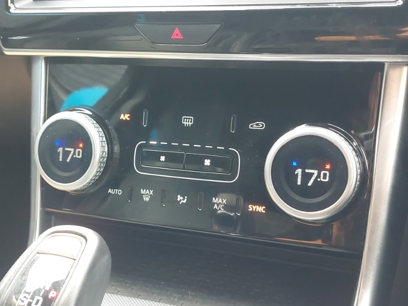 Used Jaguar XE 2020 for sale - 76526422: Photo 17