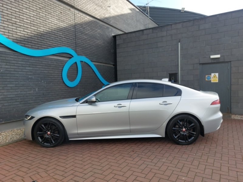 Used Jaguar XE 2020 for sale - 76526422: Photo 4