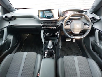 Used Peugeot 2008 2021 for sale - 77939156: Photo