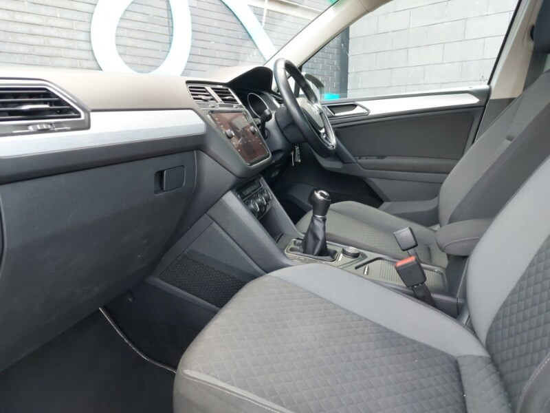 Used Volkswagen Tiguan 2018 for sale - 76358618: Photo 5