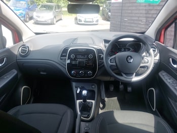 Used Renault Captur 2019 for sale - 79175985: Photo