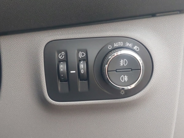 Used Vauxhall Corsa 2015 for sale - 76238383: Photo 13