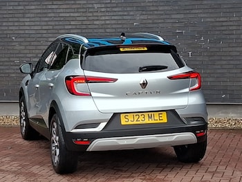 Used Renault Captur 2023 for sale - 79407057: Photo