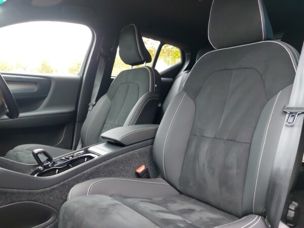 Used Volvo XC40 2024 for sale - 76187906: Photo 12