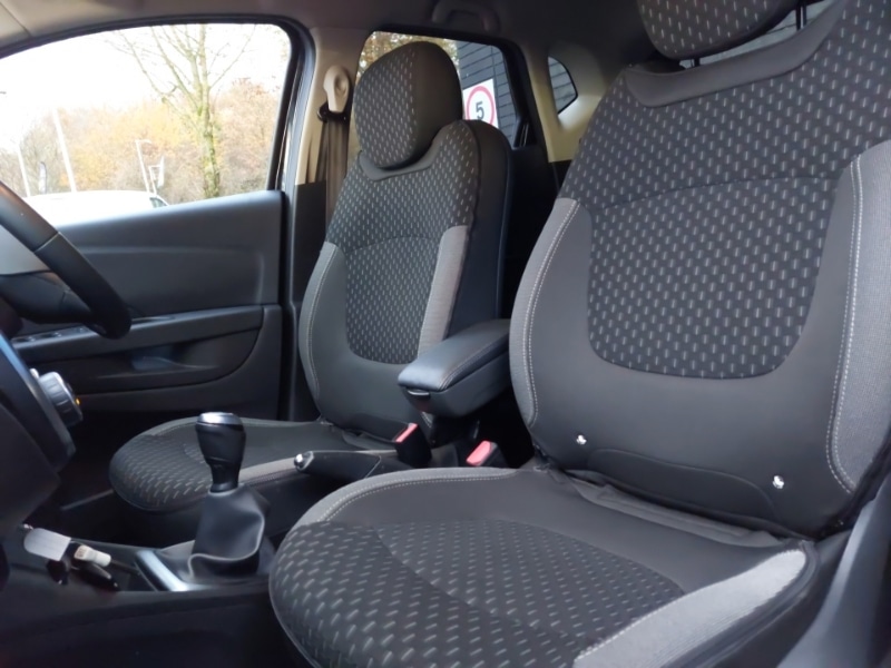 Used Renault Captur 2018 for sale - 76498301: Photo 12