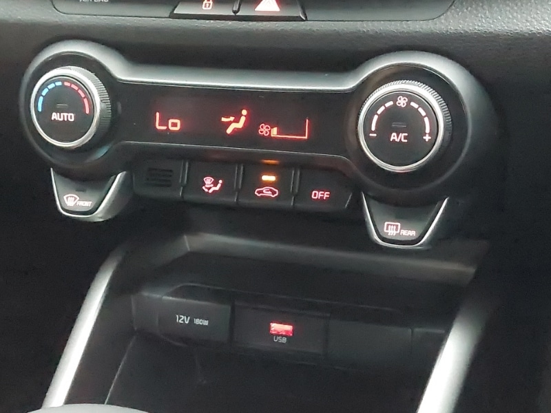 Used Kia Stonic 2024 for sale - 76511595: Photo 17