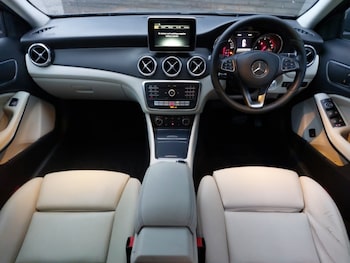 Used Mercedes-Benz GLA 2017 for sale - 78326632: Photo