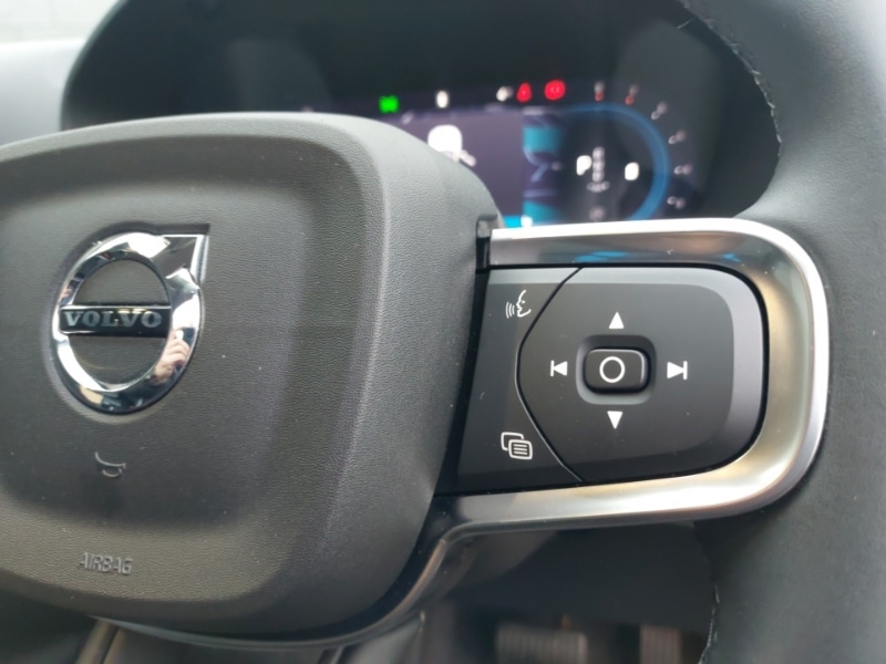 Used Volvo XC40 2024 for sale - 76427553: Photo 15