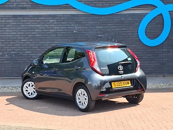 Used Toyota AYGO 2020 for sale - 79243001: Photo