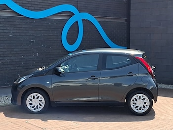 Used Toyota AYGO 2020 for sale - 79243001: Photo