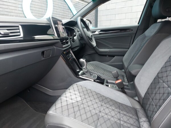 Used Volkswagen T-Roc 2024 for sale - 75295232: Photo 5