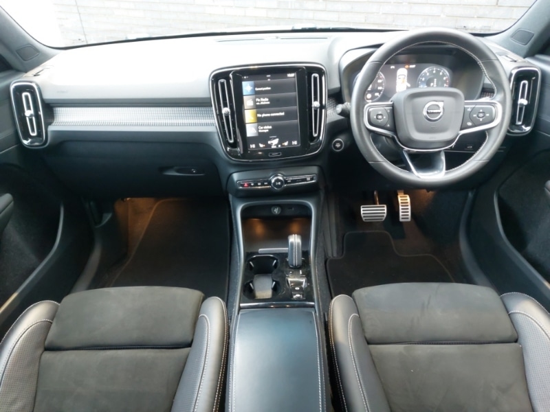 Used Volvo XC40 2021 for sale - 77495242: Photo 2