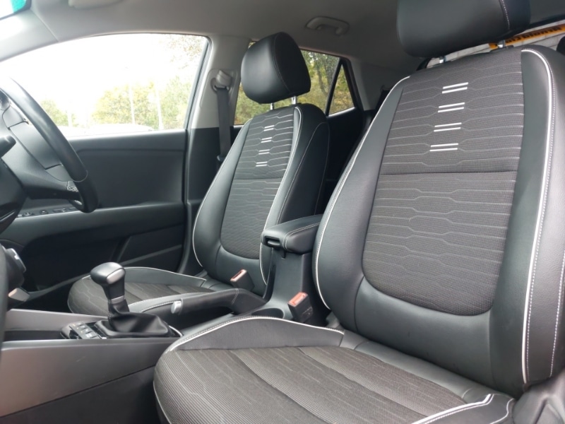 Used Kia Stonic 2023 for sale - 76160534: Photo 12